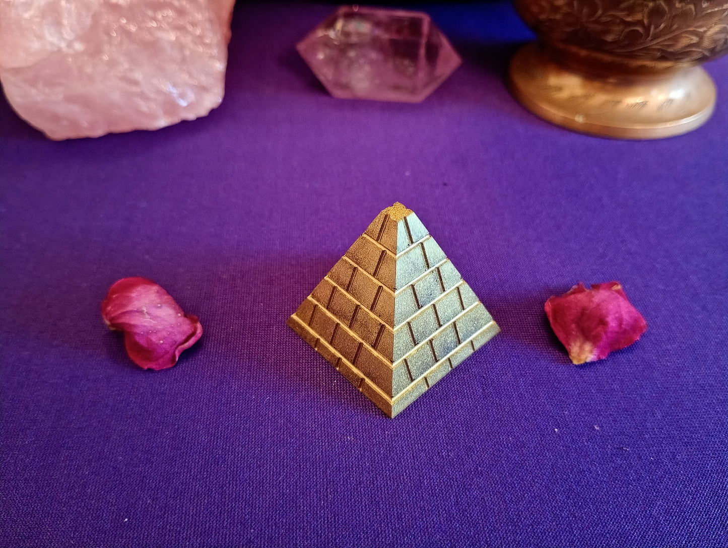 Tiny Woogonite Orgonate Pyramid Orgone Device - Crystal, and Metallic finish Stone, Foil and Filings - Multiple Options Available - Handmade in Wiltshire