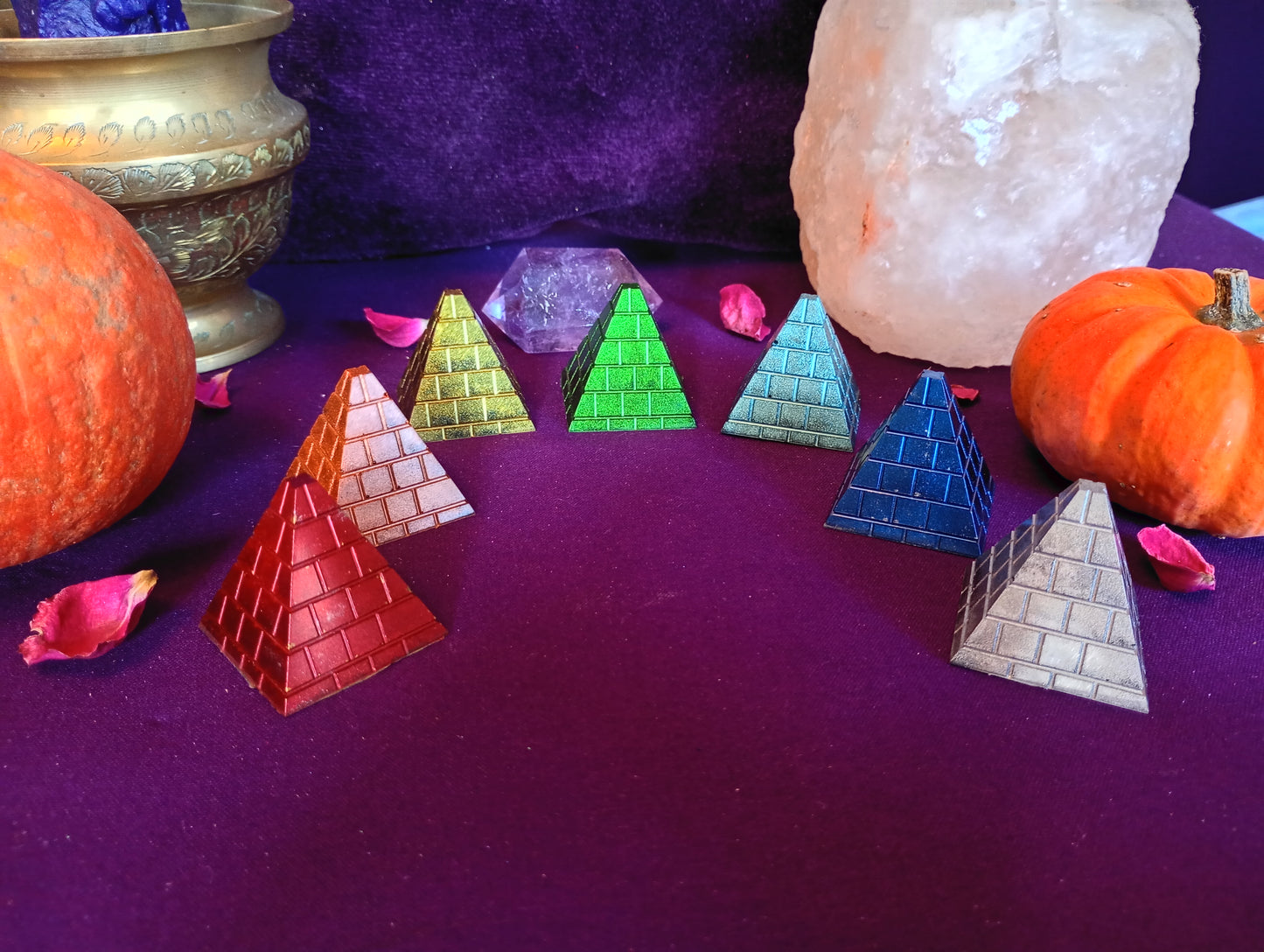 Chakra Set of 7 Woogonite Crystal and Resin Skull or Pyramid Orgone Devices - Crystals, Stones and Foil etc. - Multiple Options Available - Handmade in Wiltshire