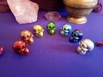 Chakra Set of 7 Woogonite Crystal and Resin Skull or Pyramid Orgone Devices - Crystals, Stones and Foil etc. - Multiple Options Available - Handmade in Wiltshire
